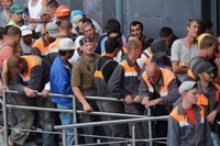 Госдума рассмотрит возможность ввести штрафы для мигрантов, работающих не по профессии