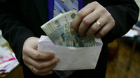 Роструд: в России ужесточат меры за нелегальное трудоустройство