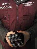 СПЧ предложил смягчить запреты на въезд мигрантам-нарушителям