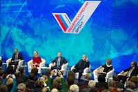 Владимир Путин принял участие в пленарном заседании Межрегионального форума ОНФ в Ставрополе
