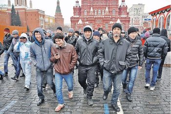 Москва прирастает мигрантами