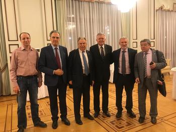 Работа продолжается