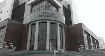 Суд впервые отменил депортацию иностранца из-за перекрытия границ