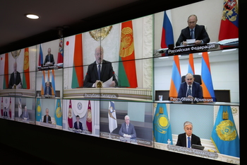 Организовать помощь мигрантам по линии ЕАЭС