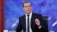 Медведев призвал не провоцировать националистическую волну