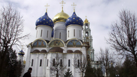 Гастарбайтерам покажут Кремль и Троице-Сергиеву лавру