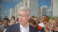 Собянин хочет запретить въезд в Москву мигрантов без загранпаспортов