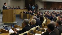 Медведев: гастарбайтеры не должны навязывать местным свои привычки