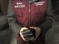 В 2014 году петербурские приставы выдворили больше 1000 мигрантов-нелегалов